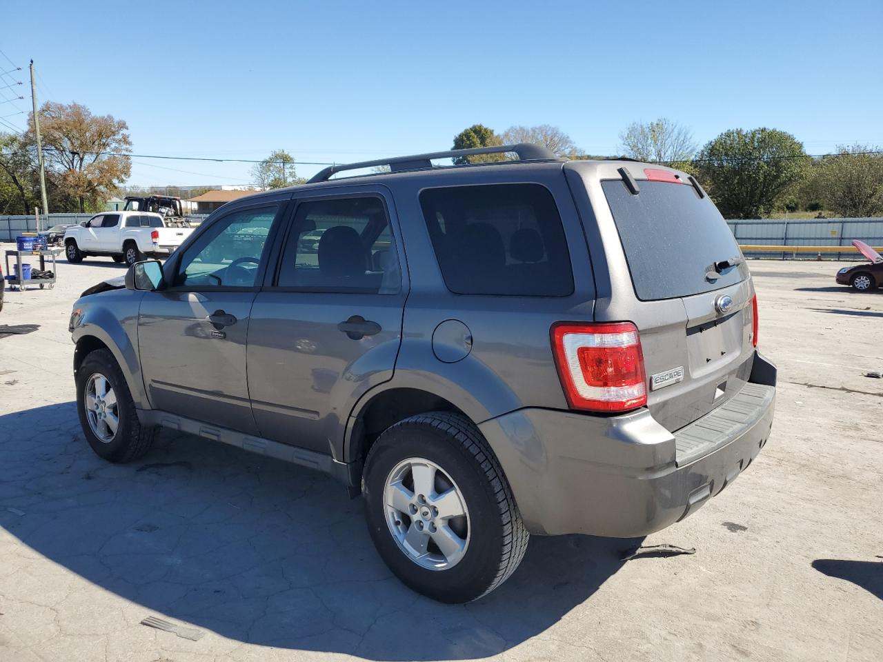 2011 Ford Escape - Image 2