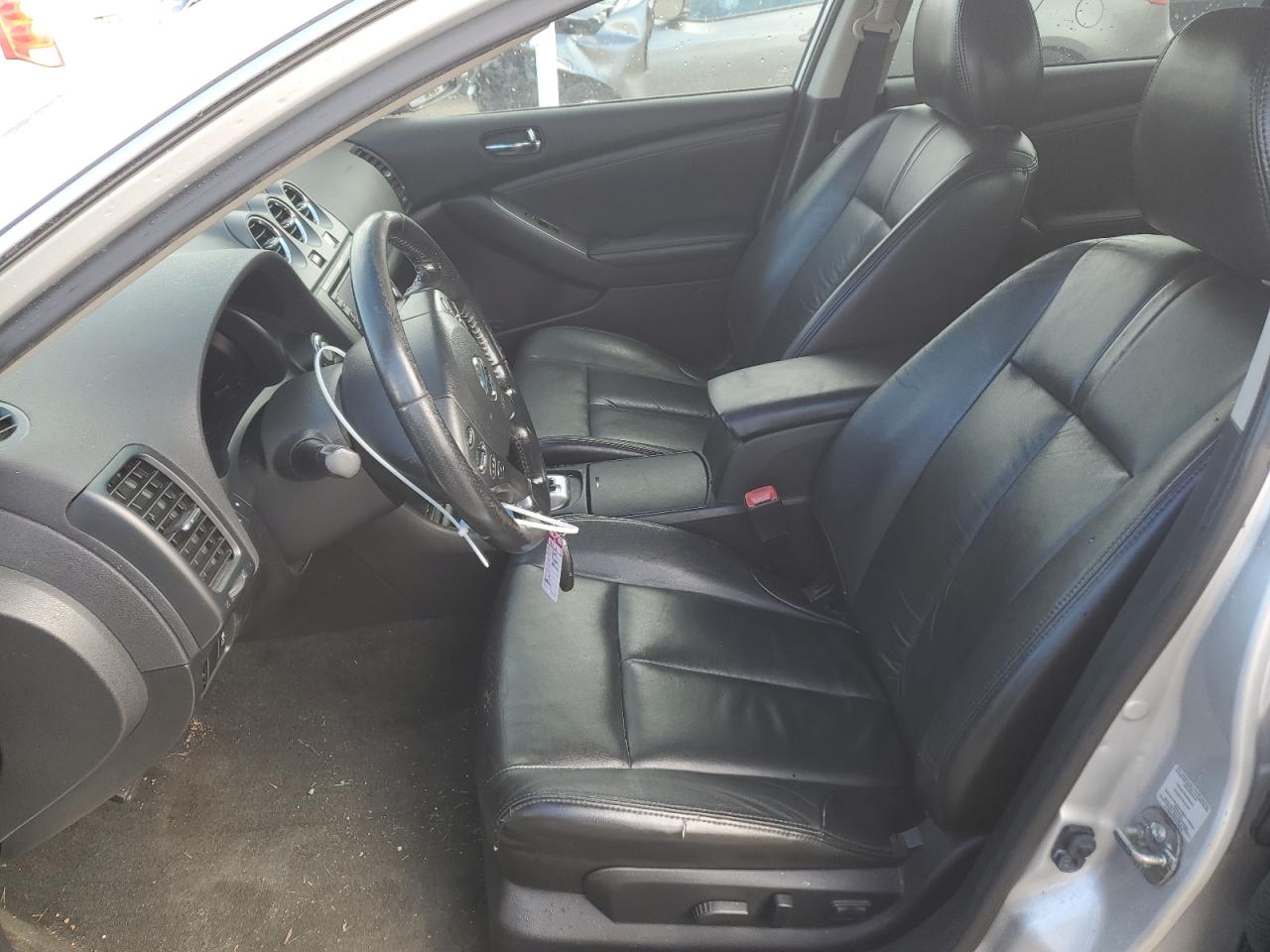 2012 Nissan Altima - Image 7