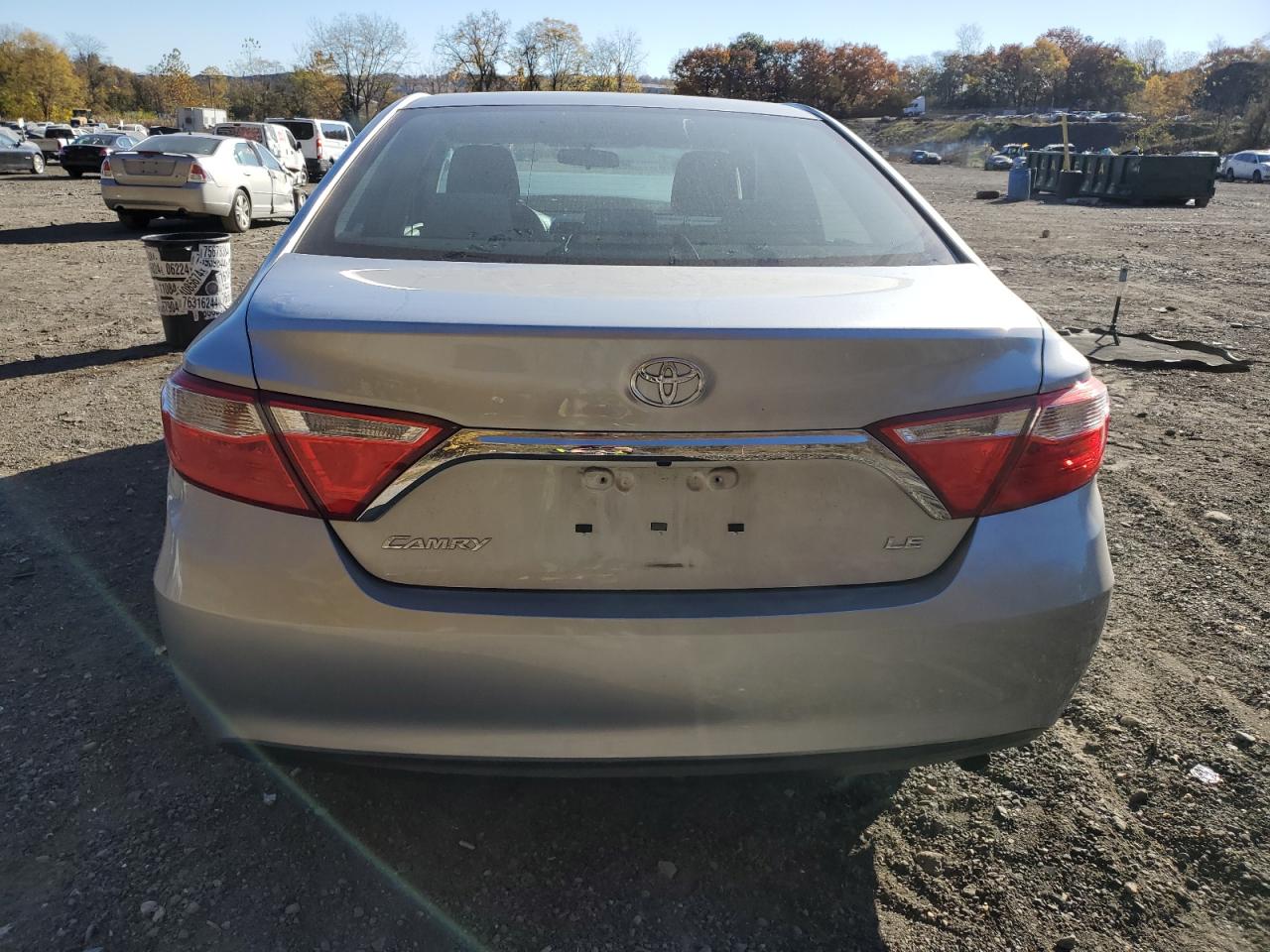 2015 Toyota Camry Le VIN: 4T4BF1FK1FR500404 Lot: 77694874