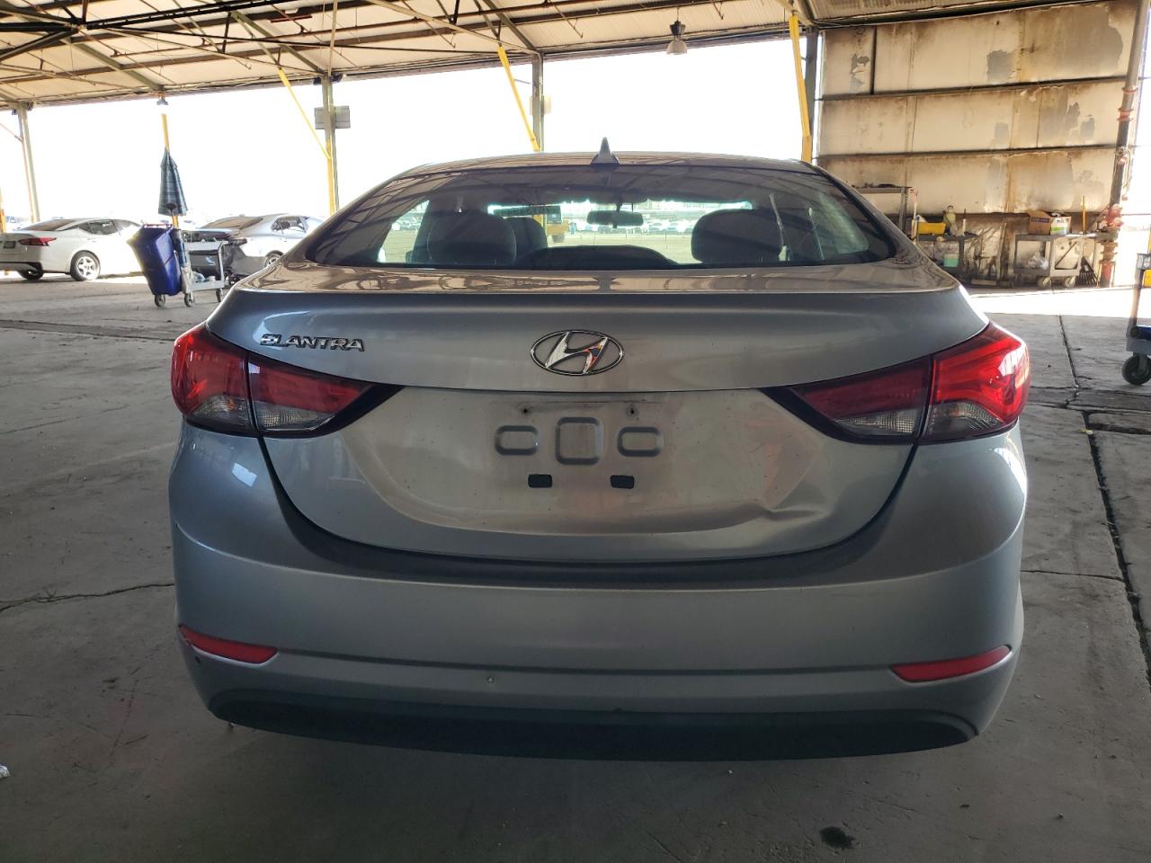 2015 Hyundai Elantra - Image 6