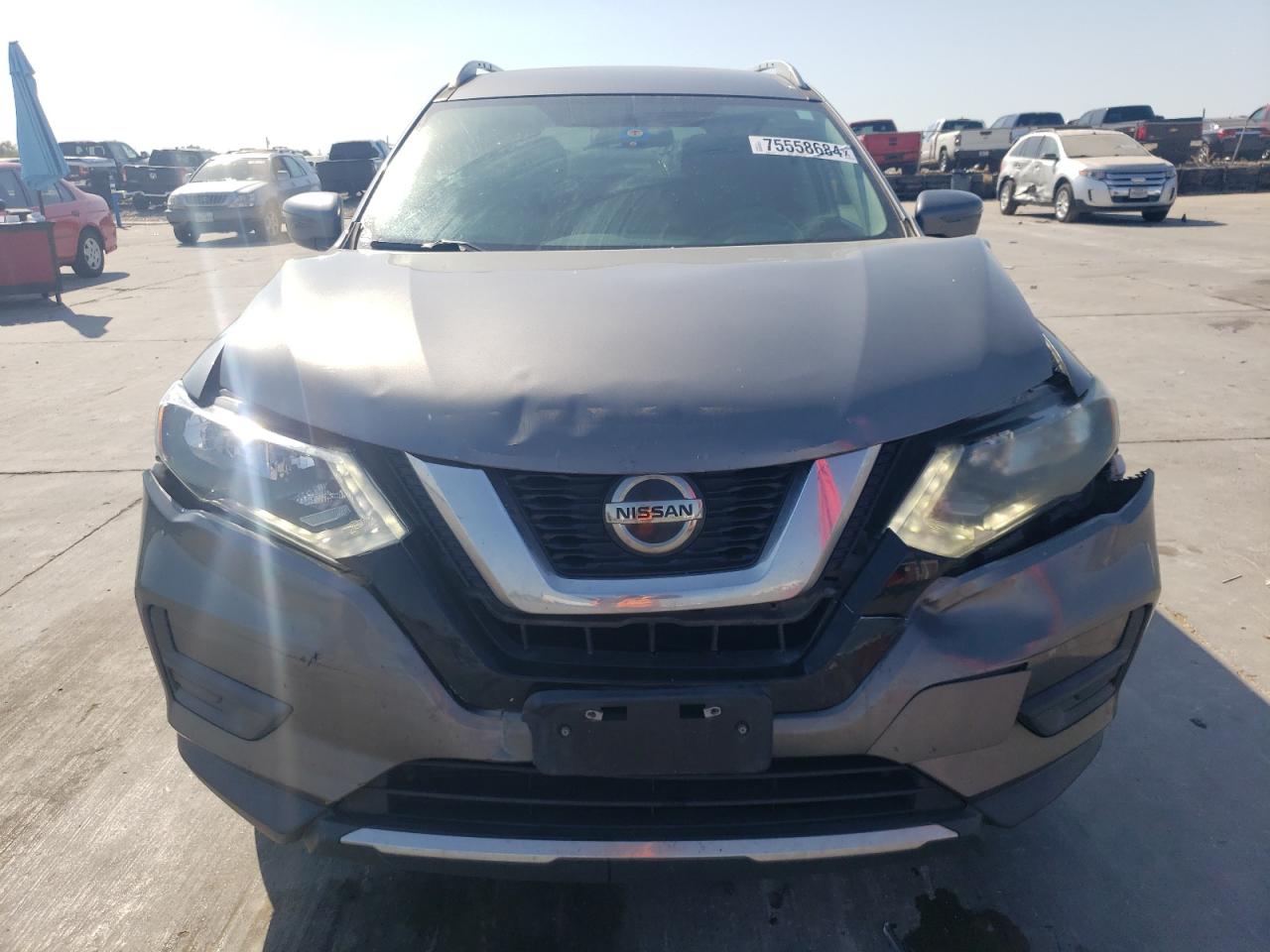 2018 Nissan Rogue - Image 5