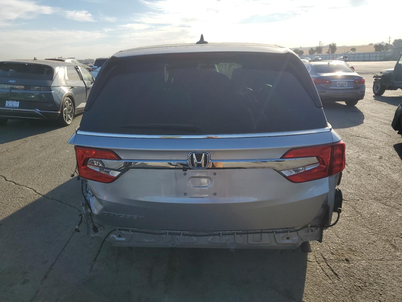 5FNRL6H78KB008533 2019 Honda Odyssey Exl