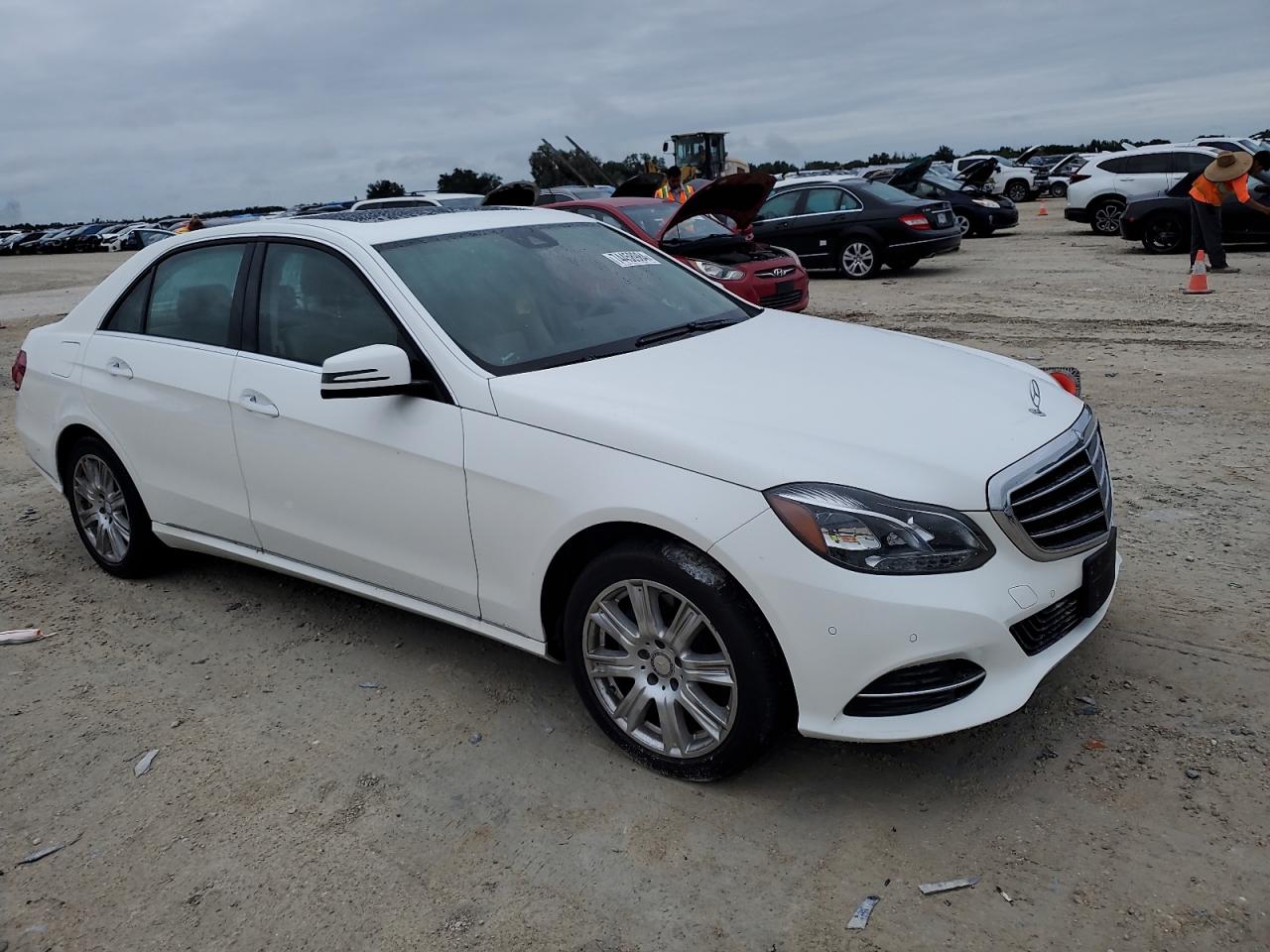 VIN WDDHF0EB5EA906325 2014 MERCEDES-BENZ E-CLASS no.4