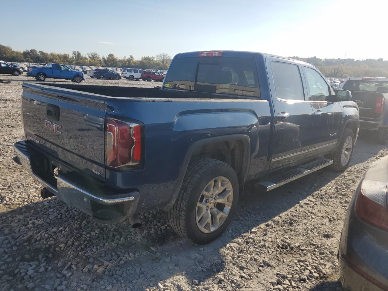 2017 GMC Sierra - Image 3