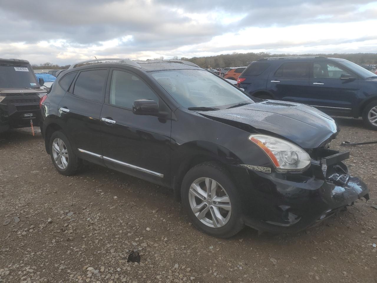 2013 Nissan Rogue - Image 4