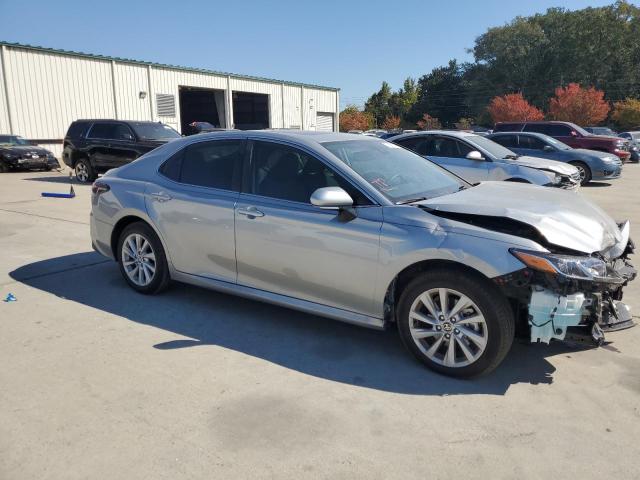 4T1R11AKXRU226395 Toyota Camry LE 4