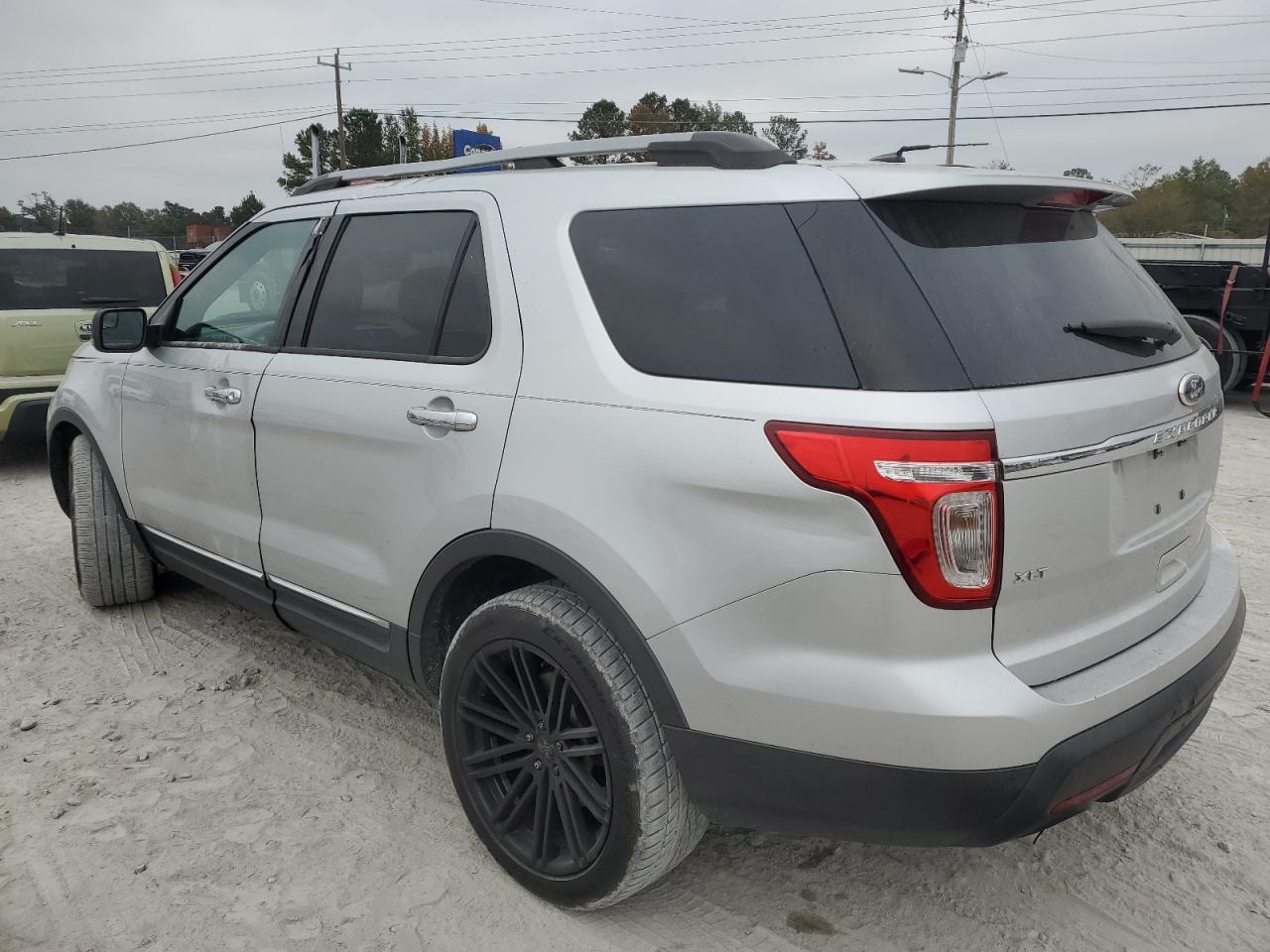 2013 Ford Explorer - Image 2