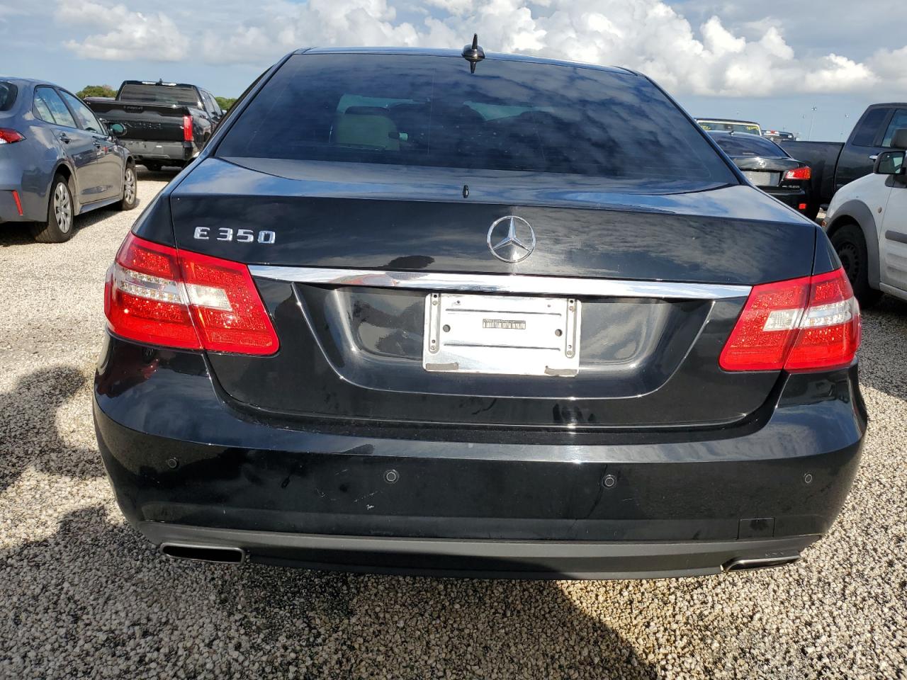 2011 Mercedes-Benz E 350 VIN: WDDHF5GB9BA414211 Lot: 74183924