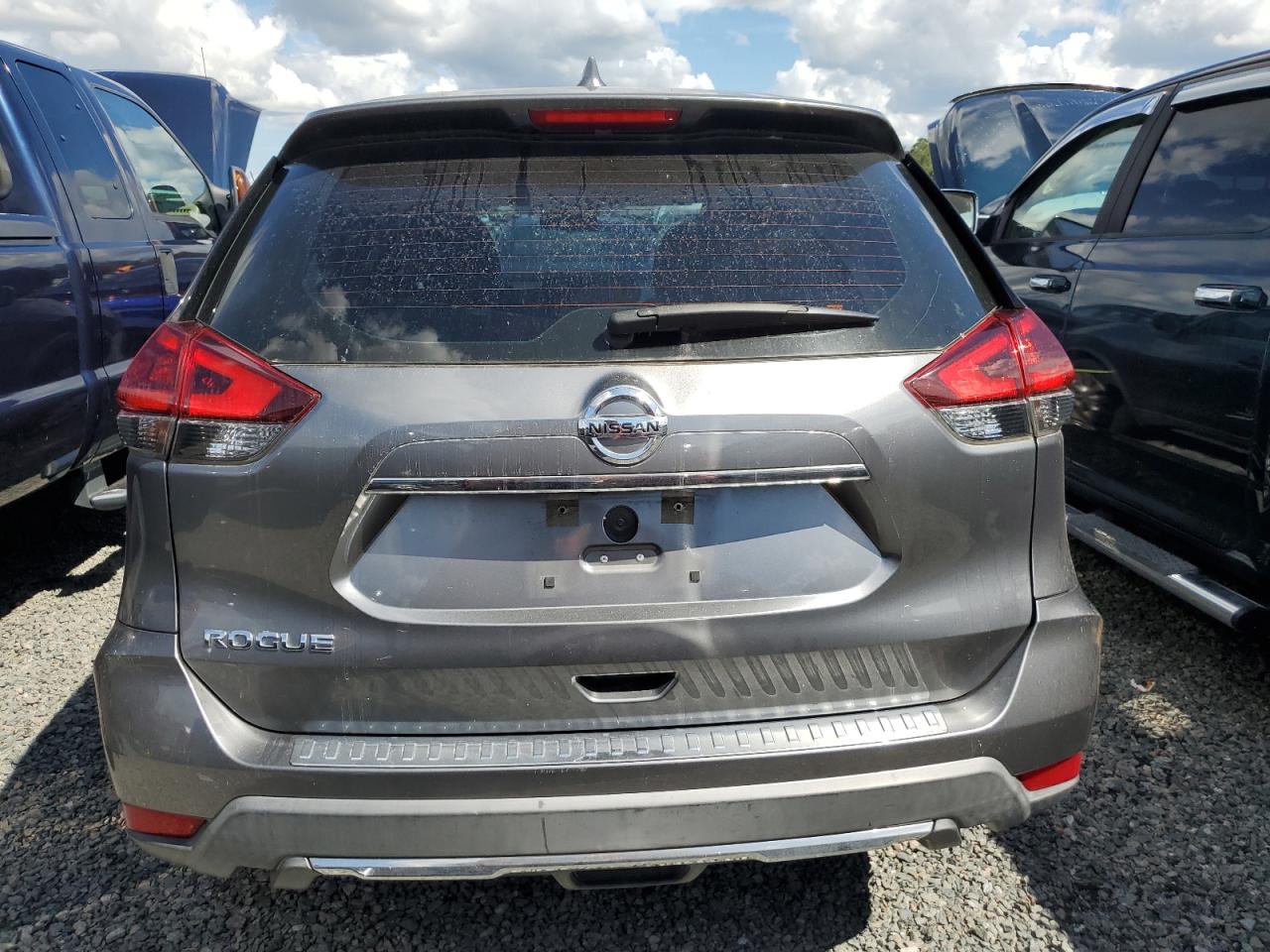 2018 Nissan Rogue S VIN: KNMAT2MTXJP577882 Lot: 74743764