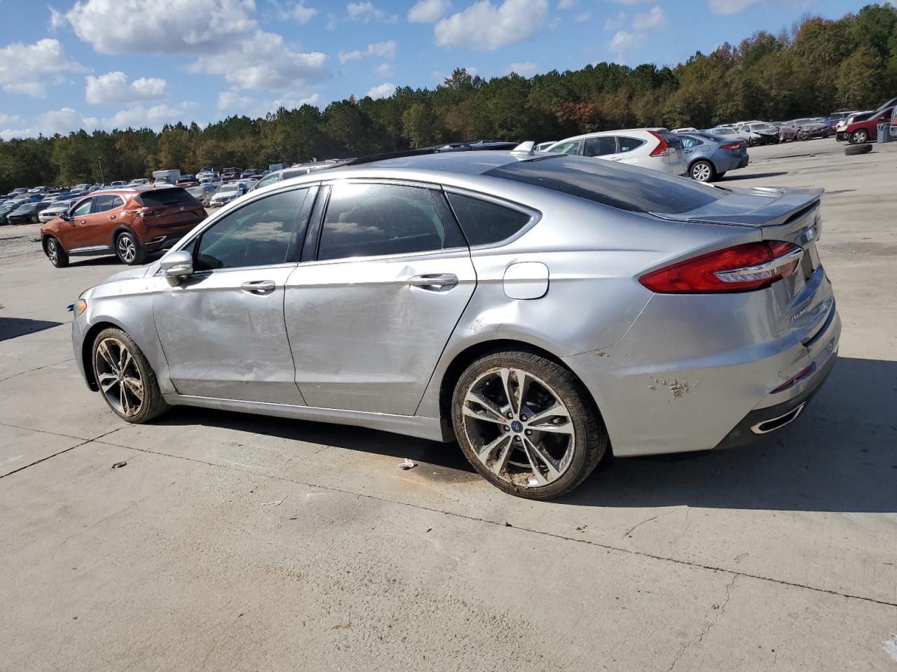 2020 Ford Fusion - Image 2