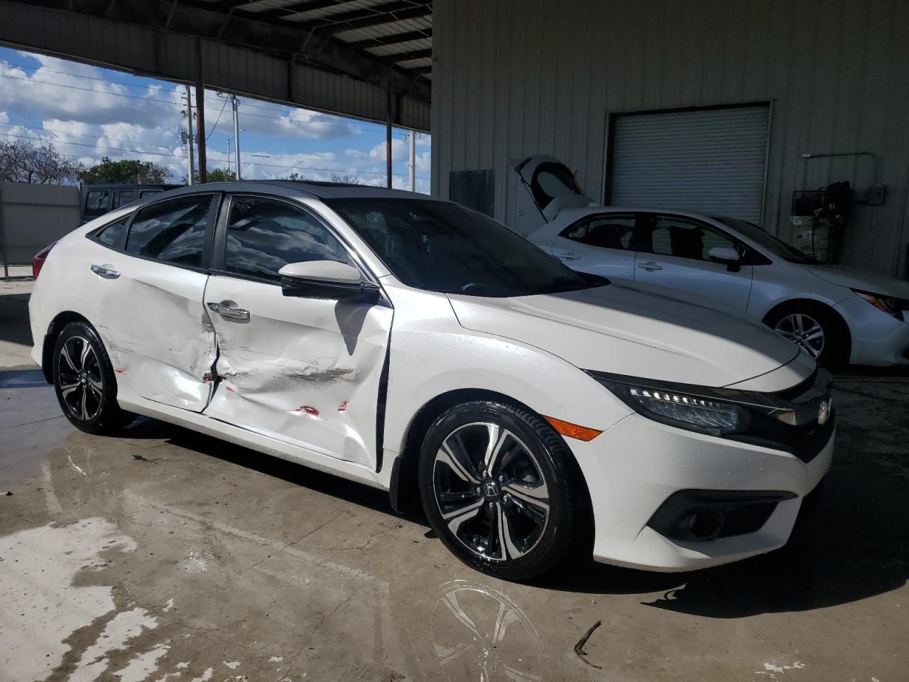 2016 Honda Civic - Image 4