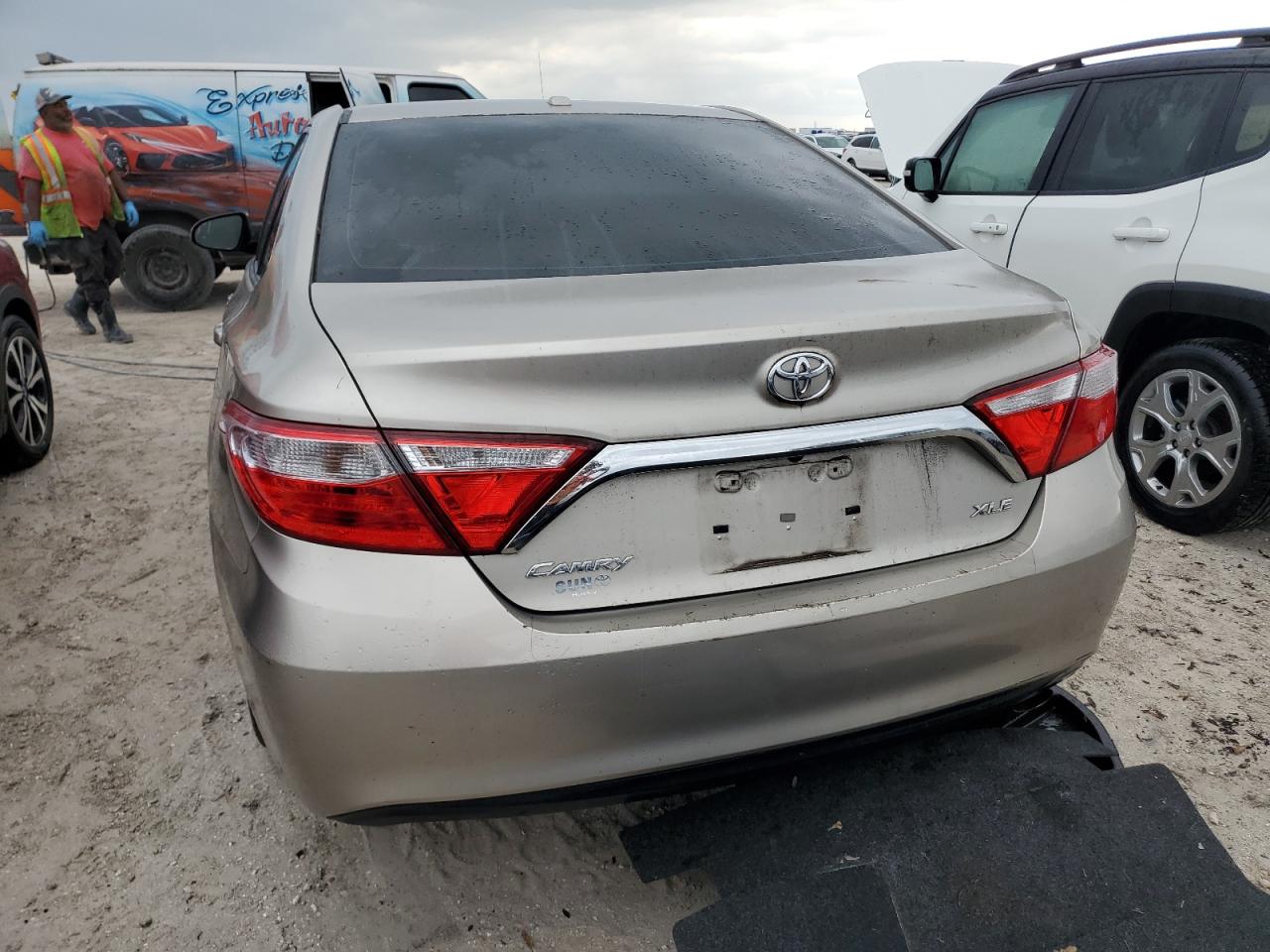 2016 Toyota Camry Le VIN: 4T1BF1FK3GU258078 Lot: 77746124