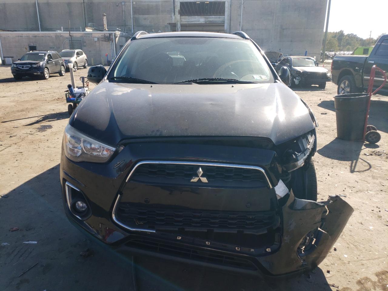 2013 Mitsubishi Outlander - Image 5