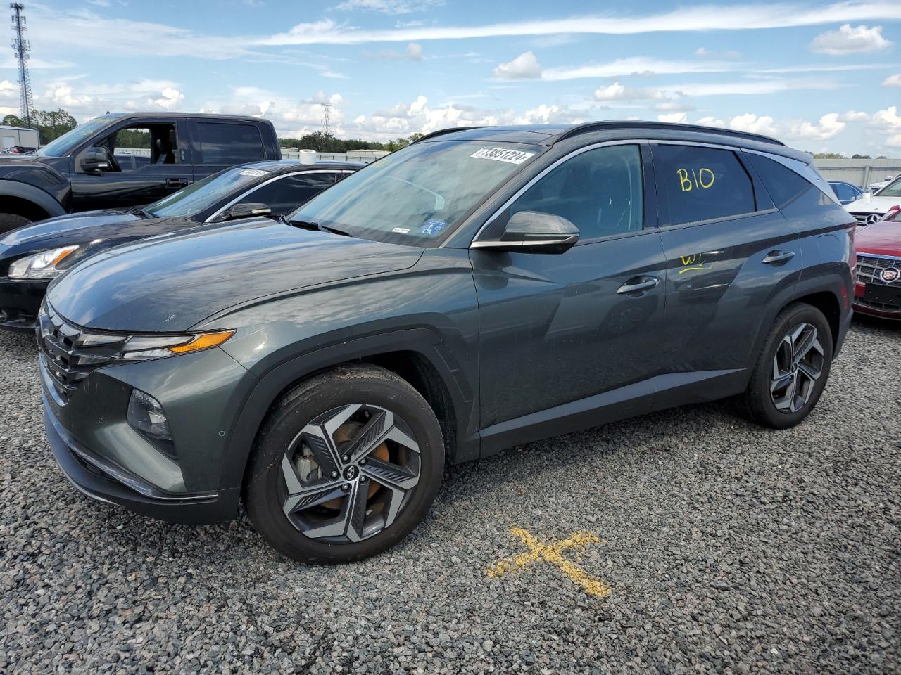 2022 Hyundai Tucson - Image 1