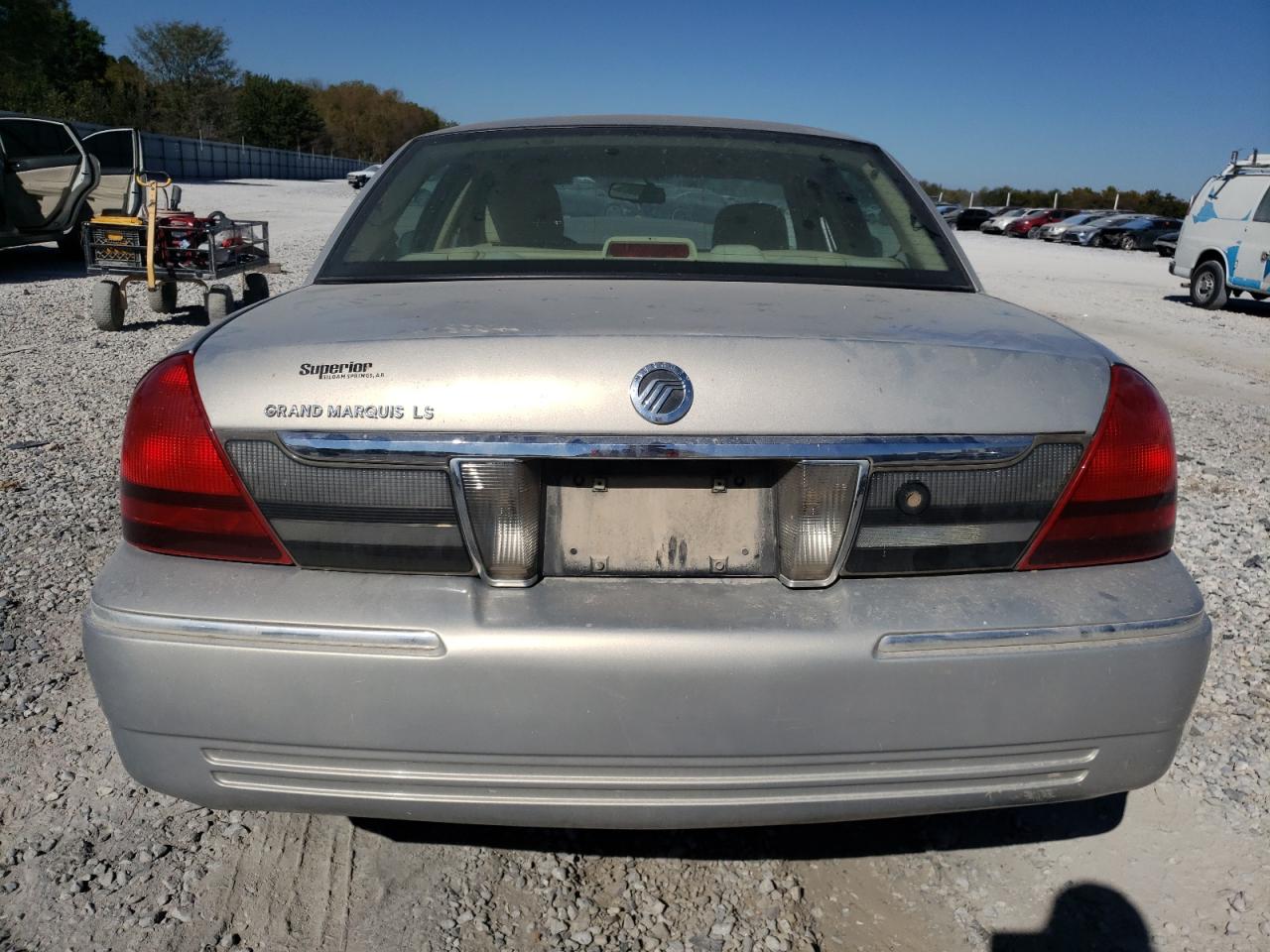 2010 Mercury Grand Marquis Ls VIN: 2MEBM7FV2AX601095 Lot: 76689574