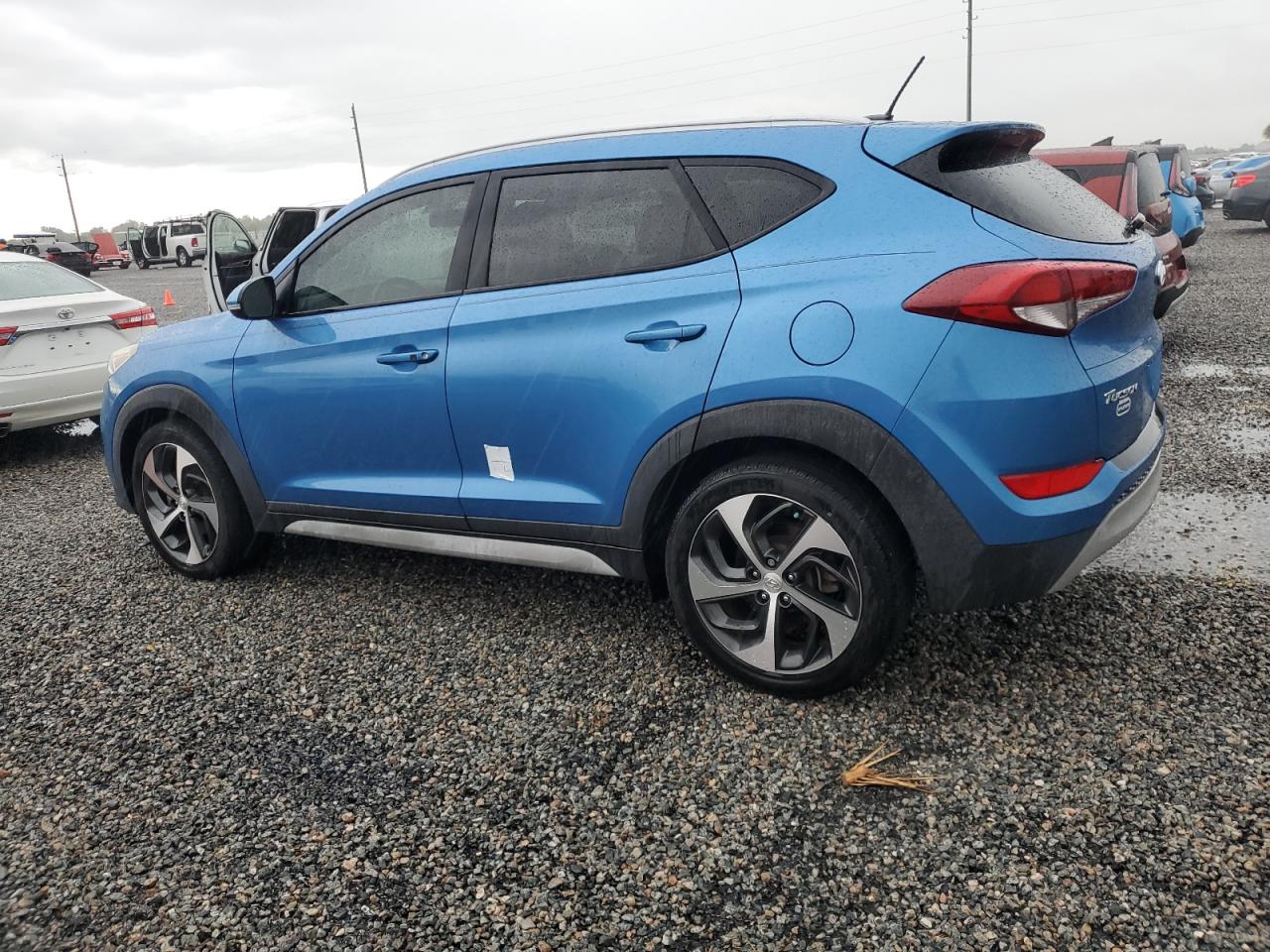 2017 Hyundai Tucson - Image 2