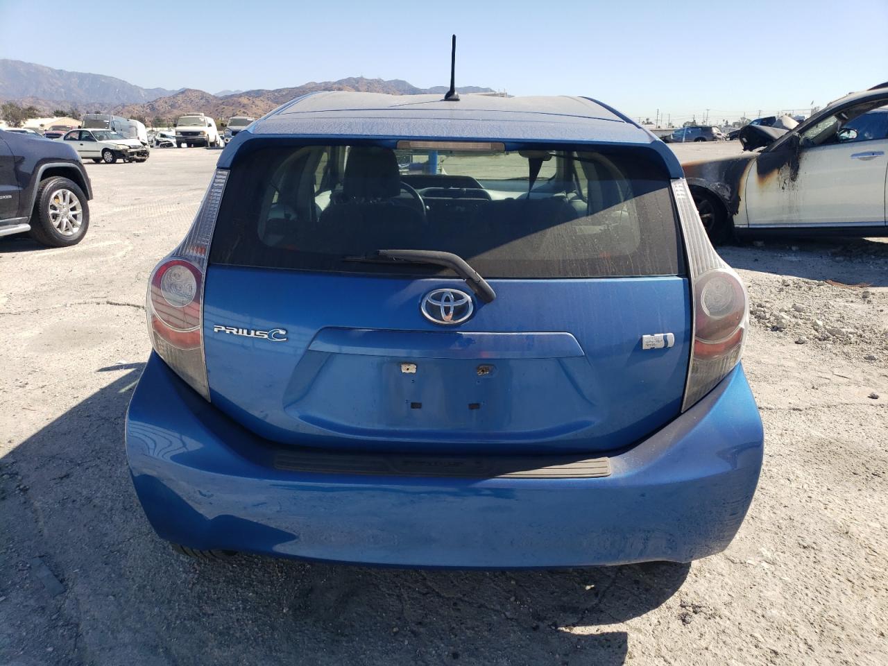 2012 Toyota Prius C VIN: JTDKDTB36C1023979 Lot: 77013034