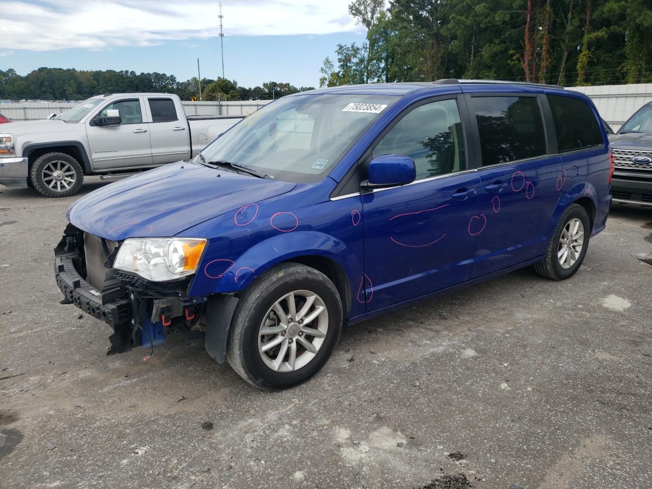2020 Dodge Caravan - Image 1