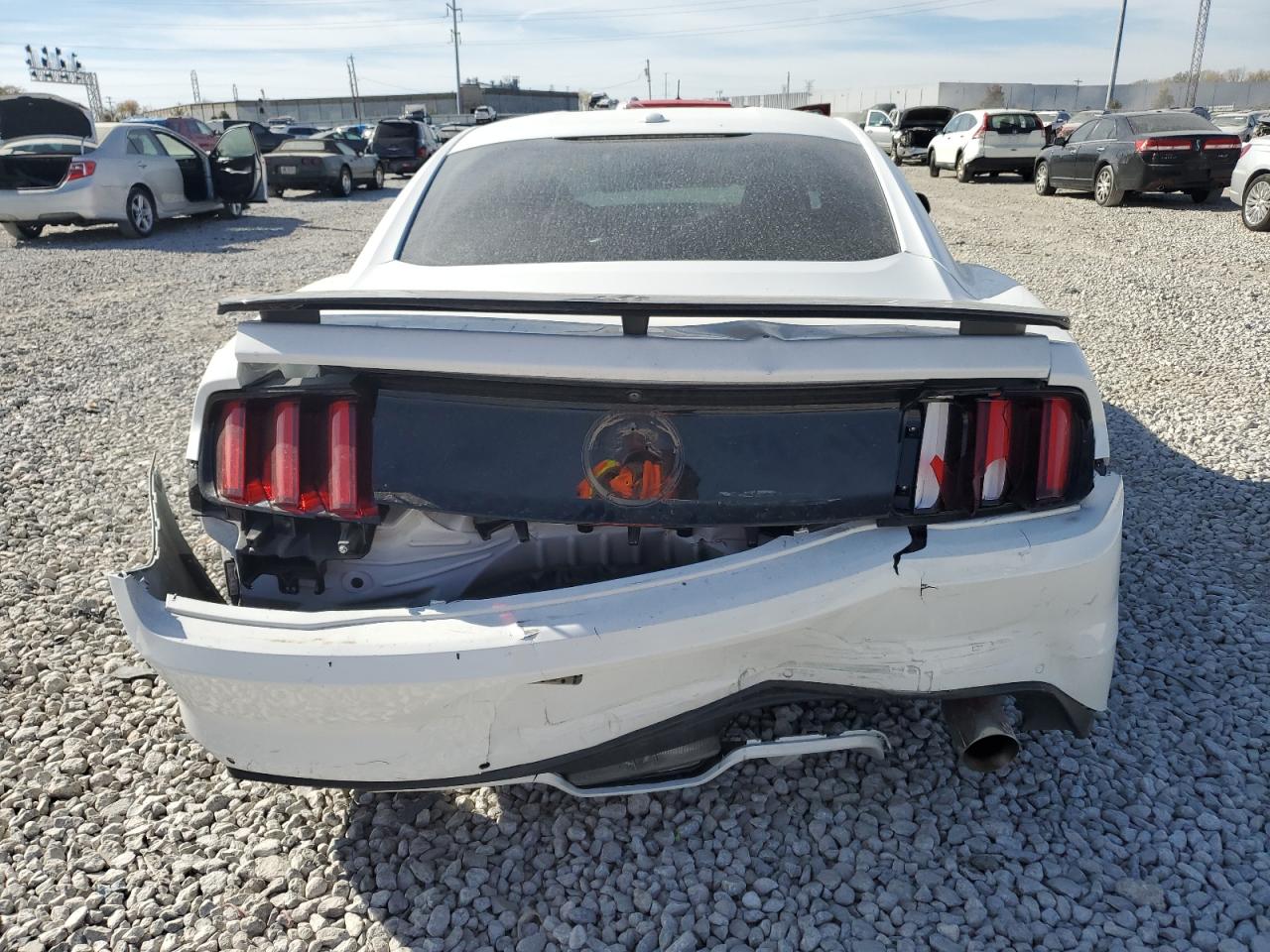 2017 Ford Mustang - Image 6