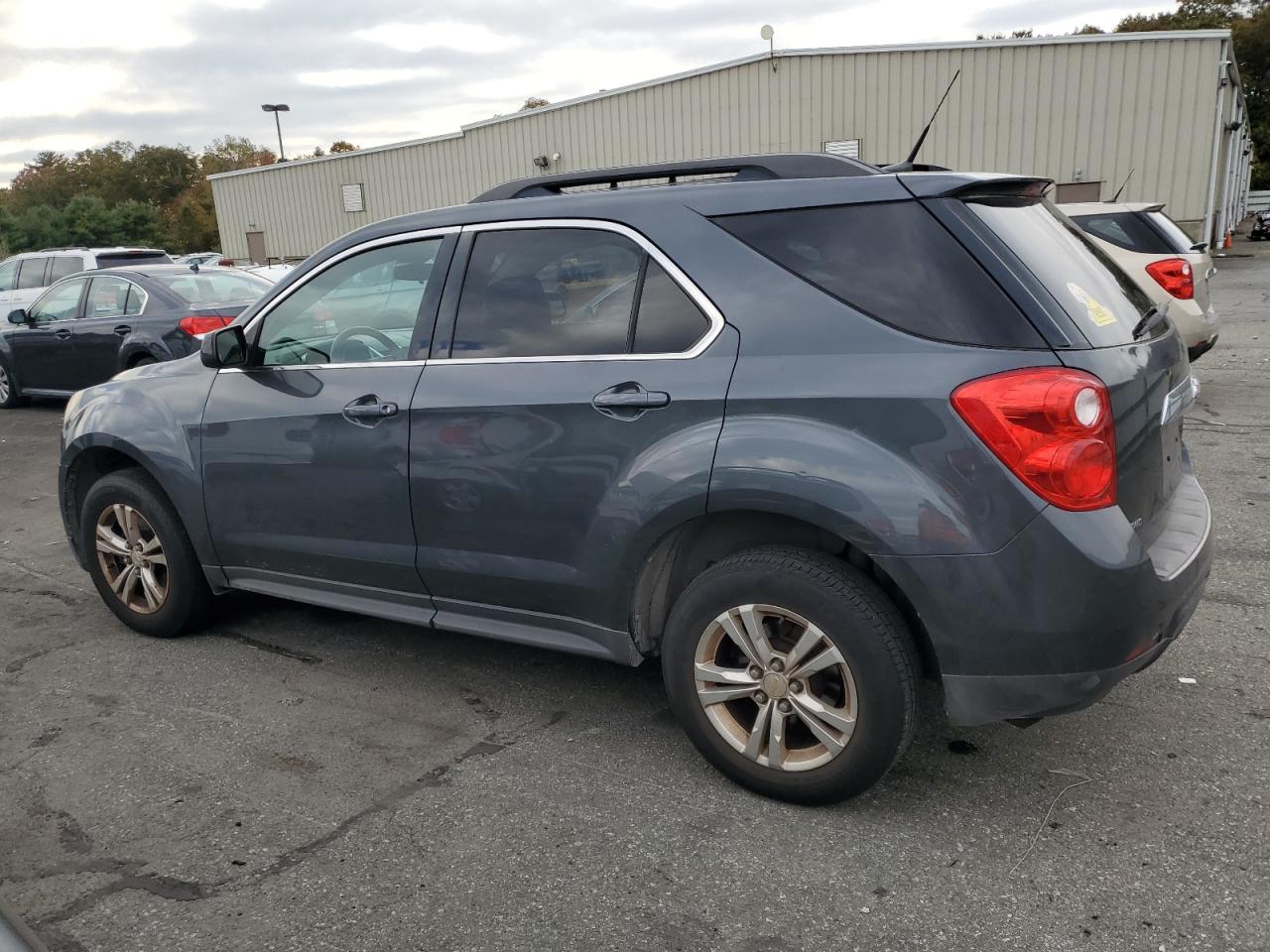 2011 Chevrolet Equinox - Image 2