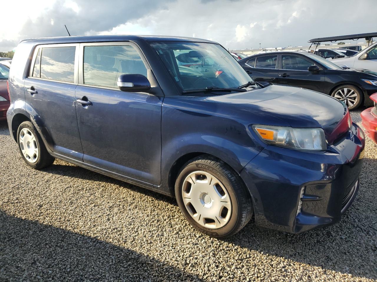 2014 Toyota xB - Image 4