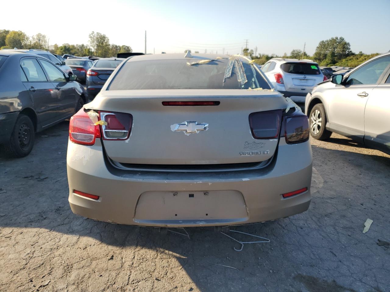 1G11E5SL2EF108823 2014 Chevrolet Malibu 2Lt