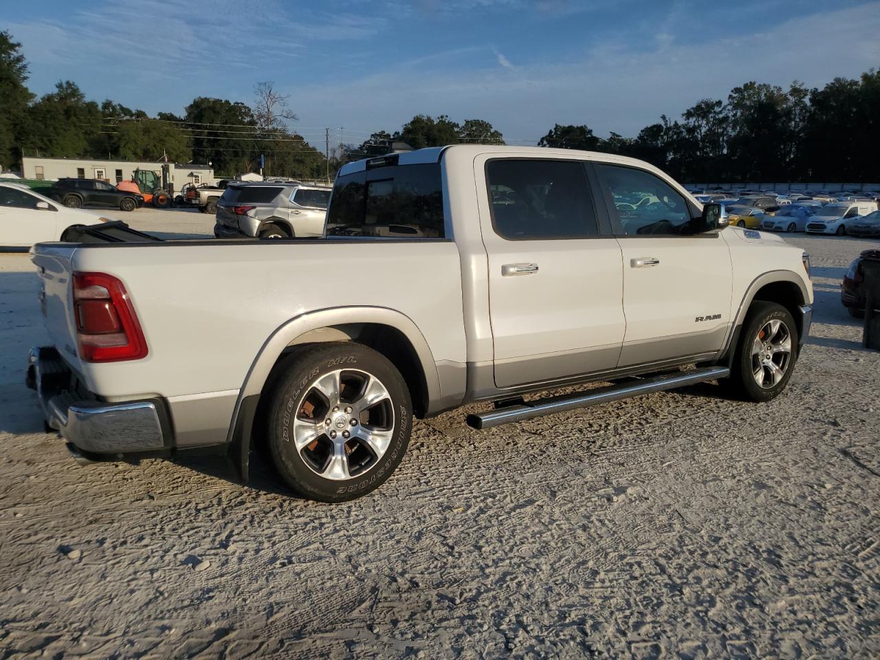 2021 RAM 1500 - Image 3