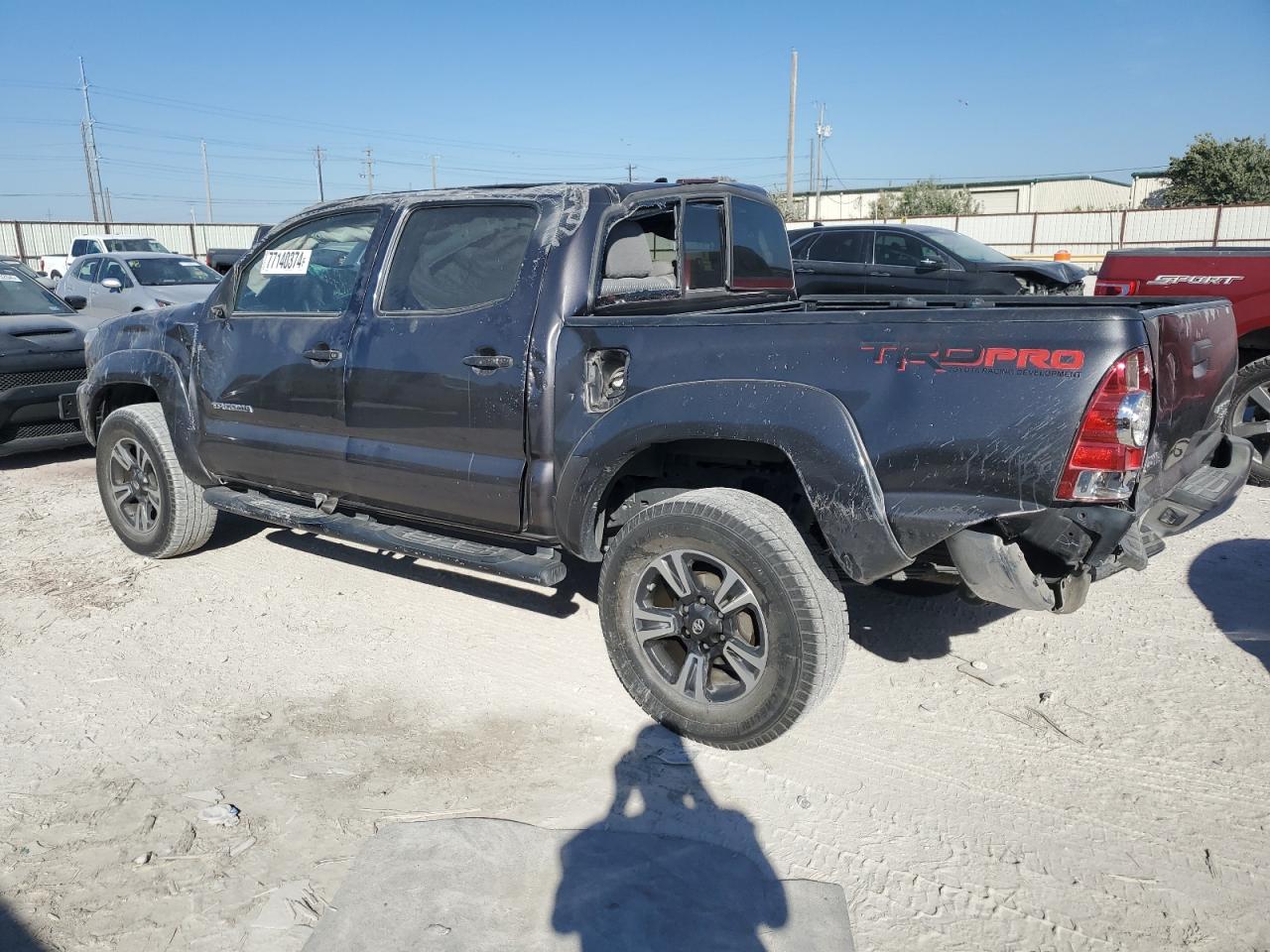 2015 Toyota Tacoma - Image 2