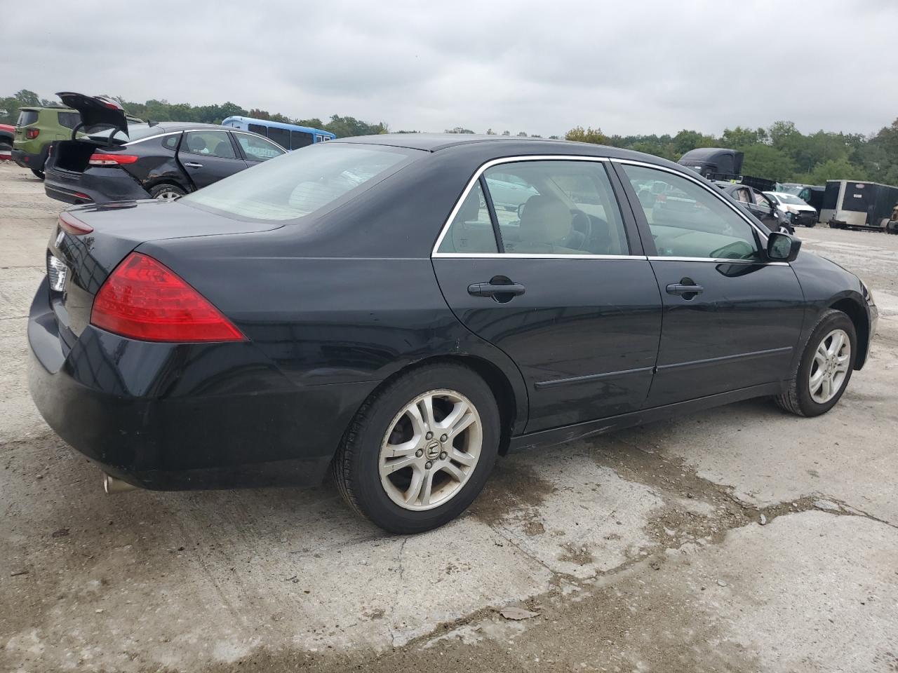 2006 Honda Accord - Image 3