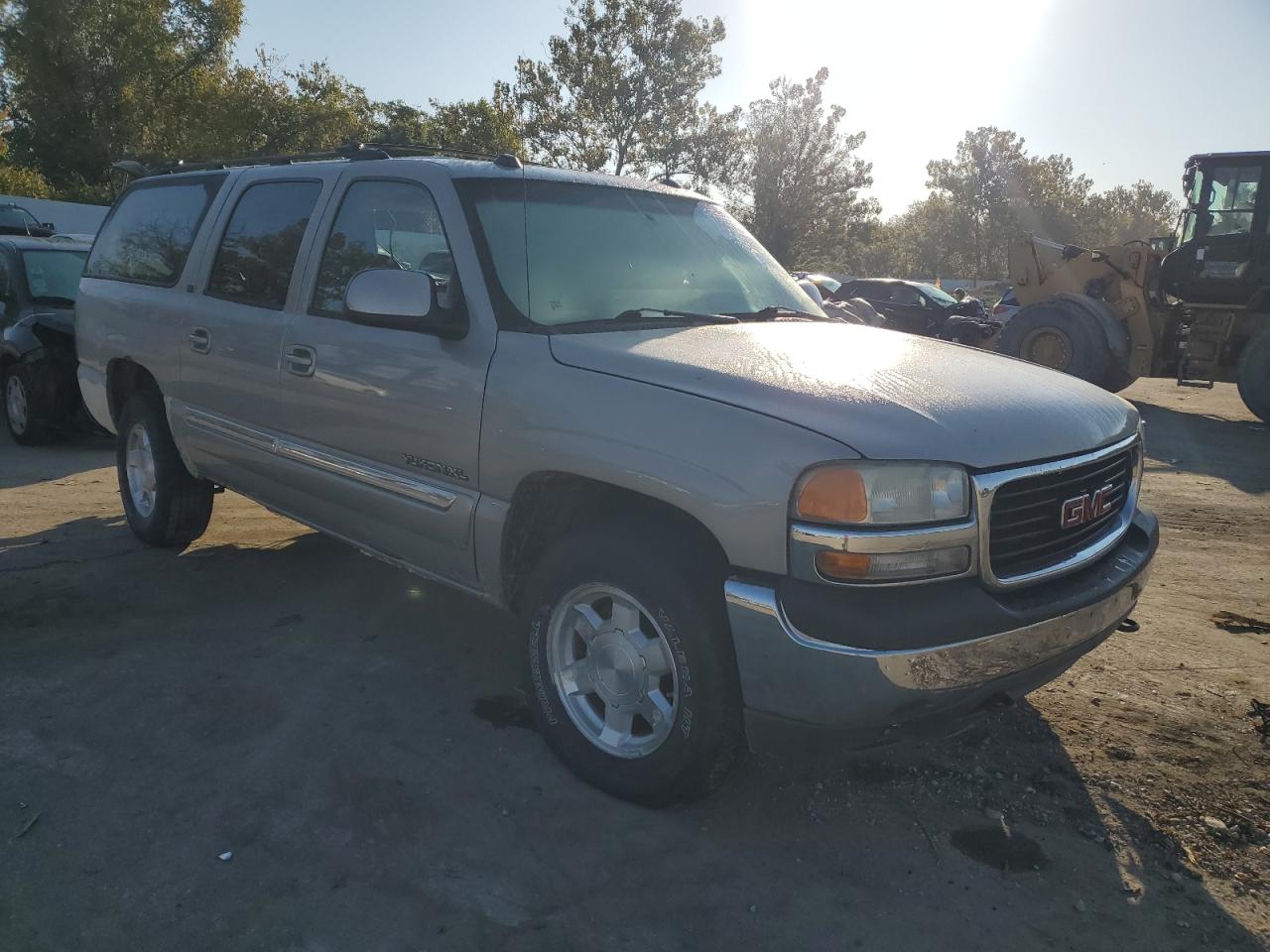 2005 GMC Yukon - Image 4