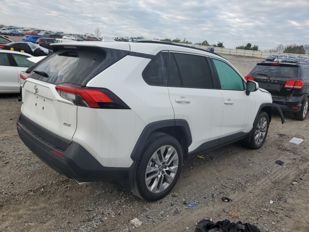 2023 Toyota RAV 4 - Image 3