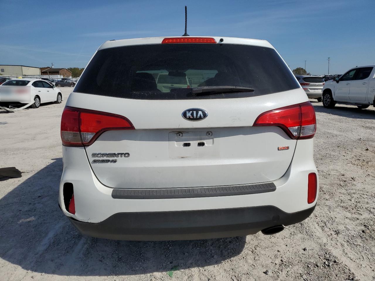 2015 Kia Sorento Lx VIN: 5XYKT3A68FG565474 Lot: 76738844