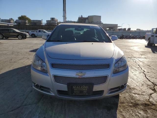  CHEVROLET MALIBU 2012 Серебристый