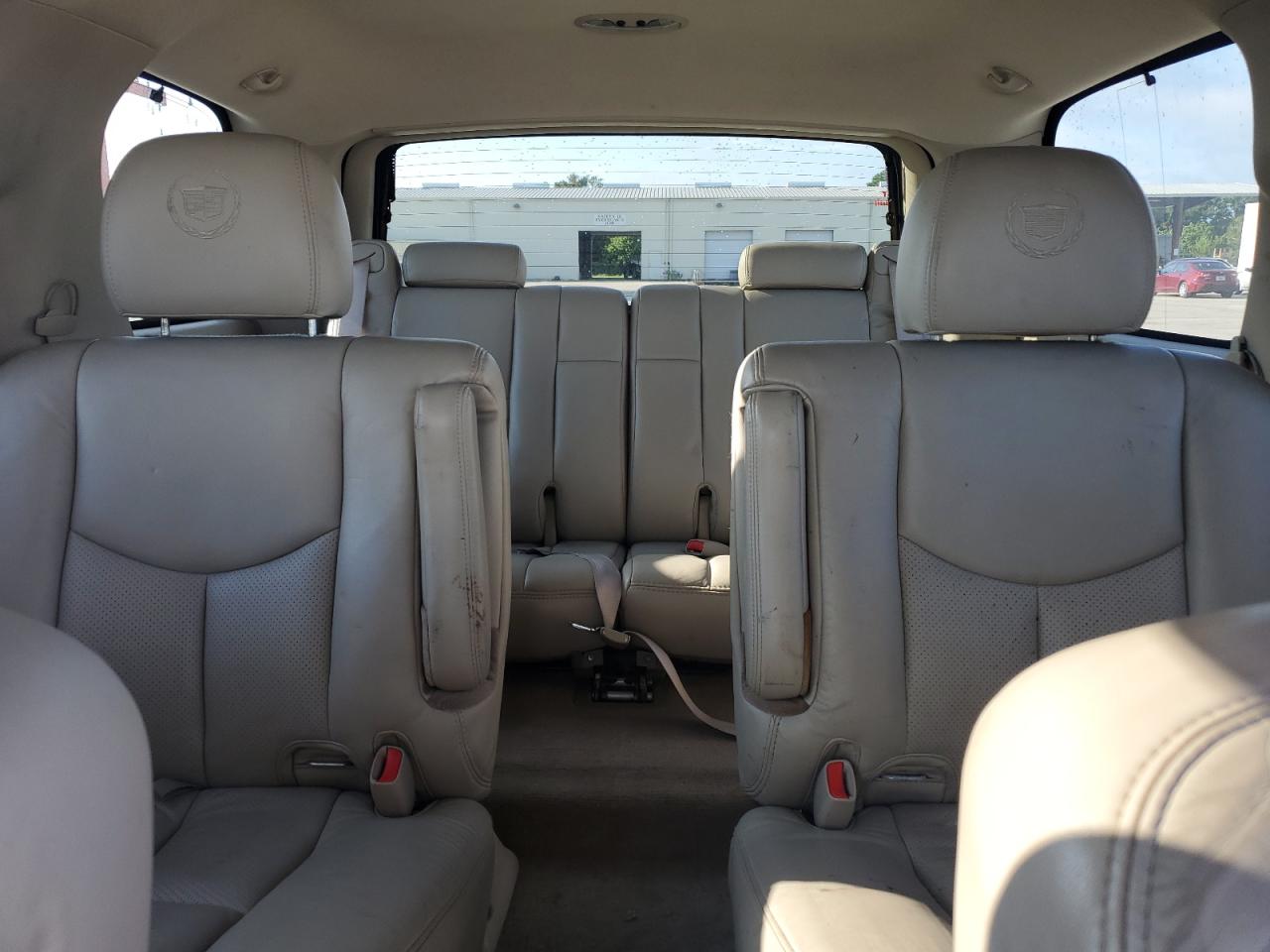 2004 Cadillac Escalade Luxury VIN: 1GYEK63N04R112335 Lot: 73826764