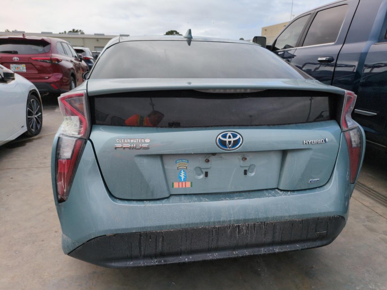 2017 Toyota Prius - Image 6