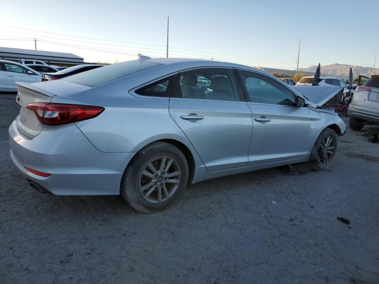 VIN 5NPE24AF1GH360613 2016 HYUNDAI SONATA no.3