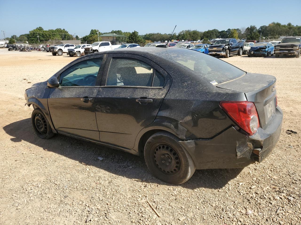 2016 Chevrolet Sonic - Image 2