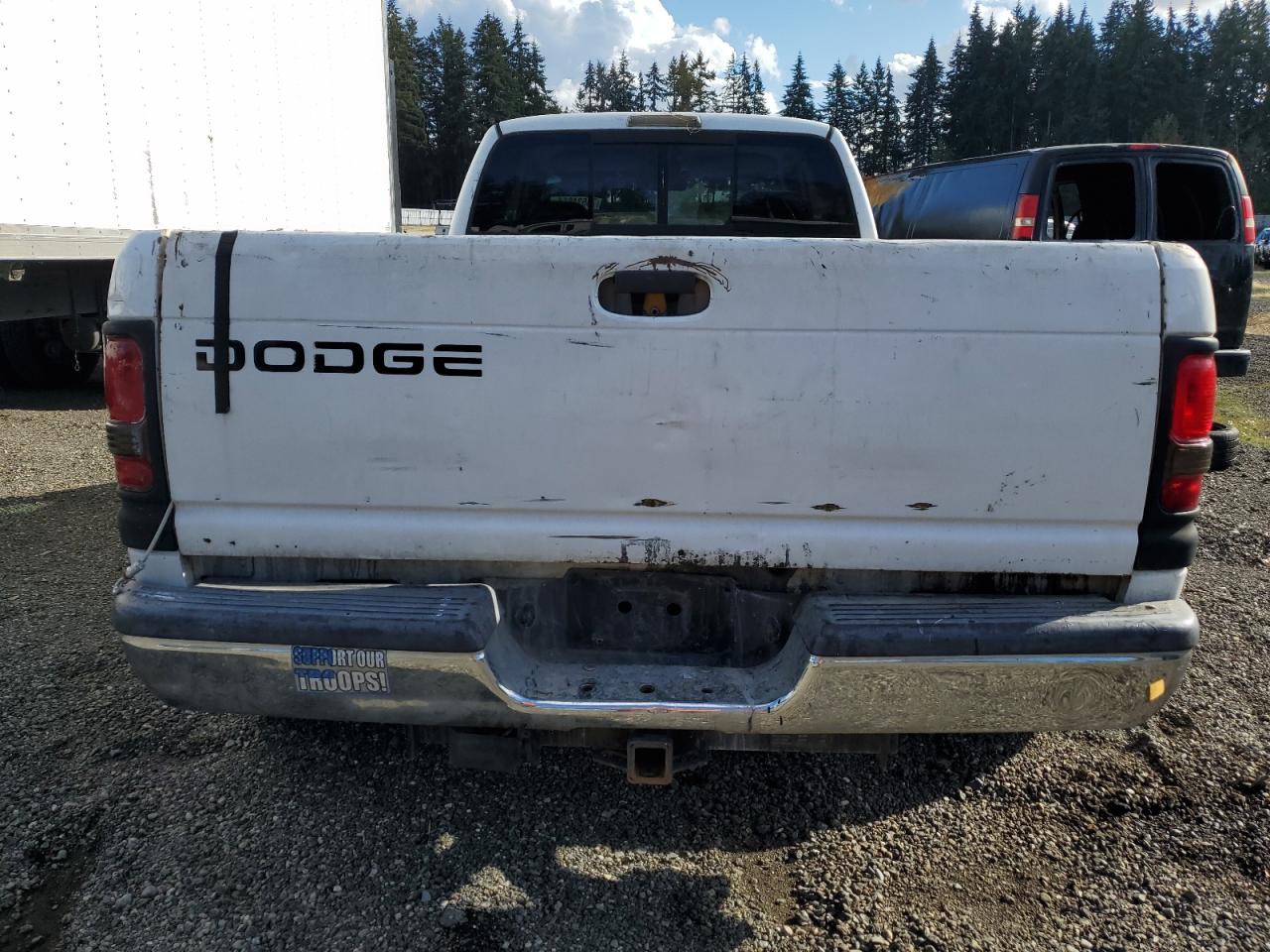 1B7MC33W7XJ610508 1999 Dodge Ram 3500