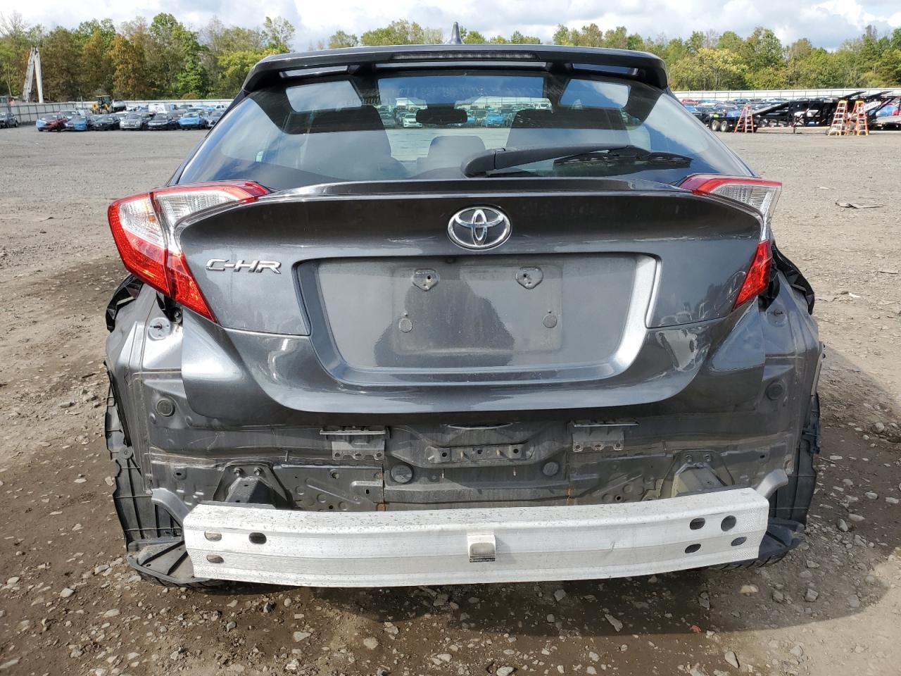 NMTKHMBX4JR060380 2018 Toyota C-Hr Xle