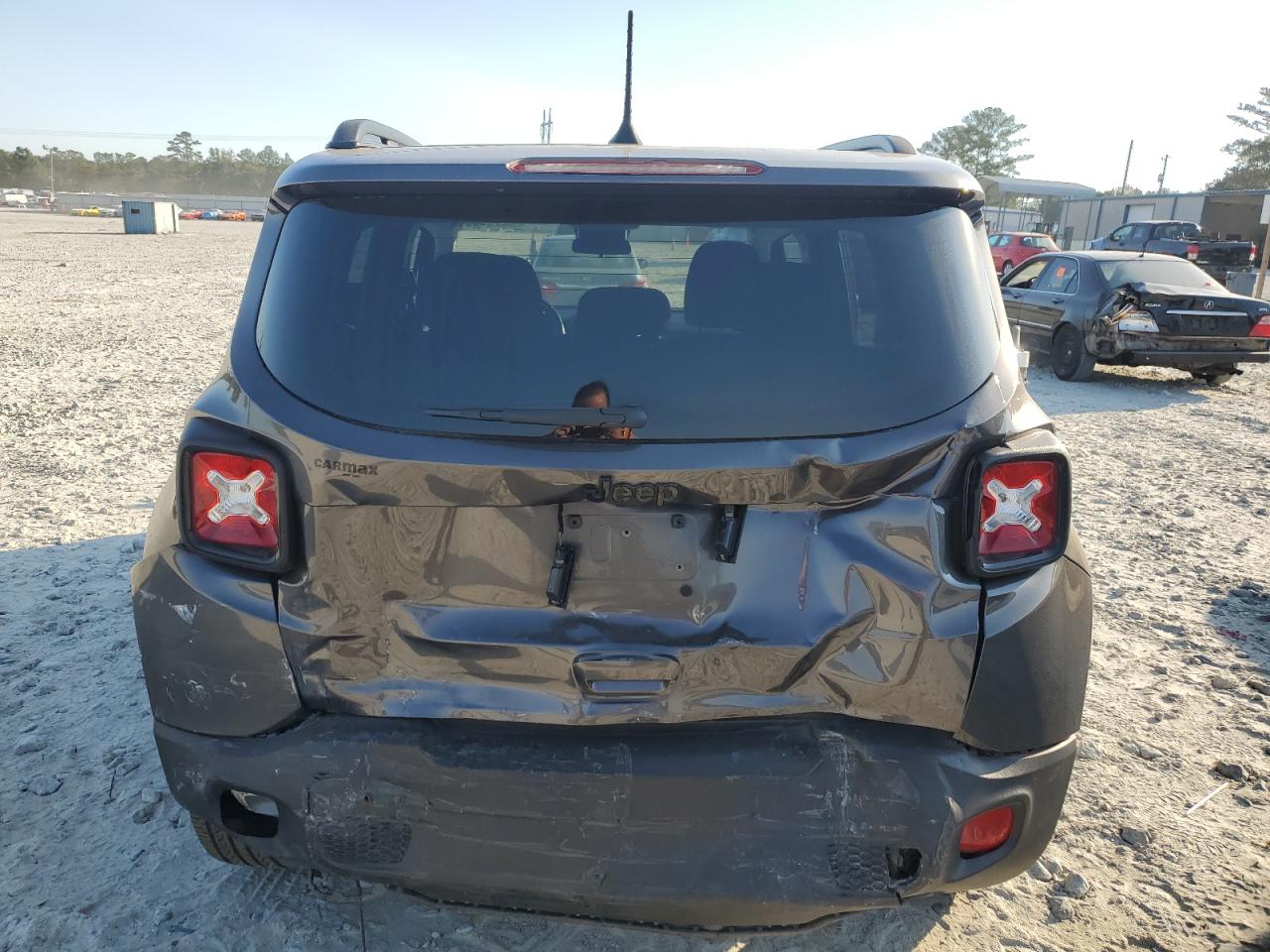 2018 Jeep Renegade - Image 6