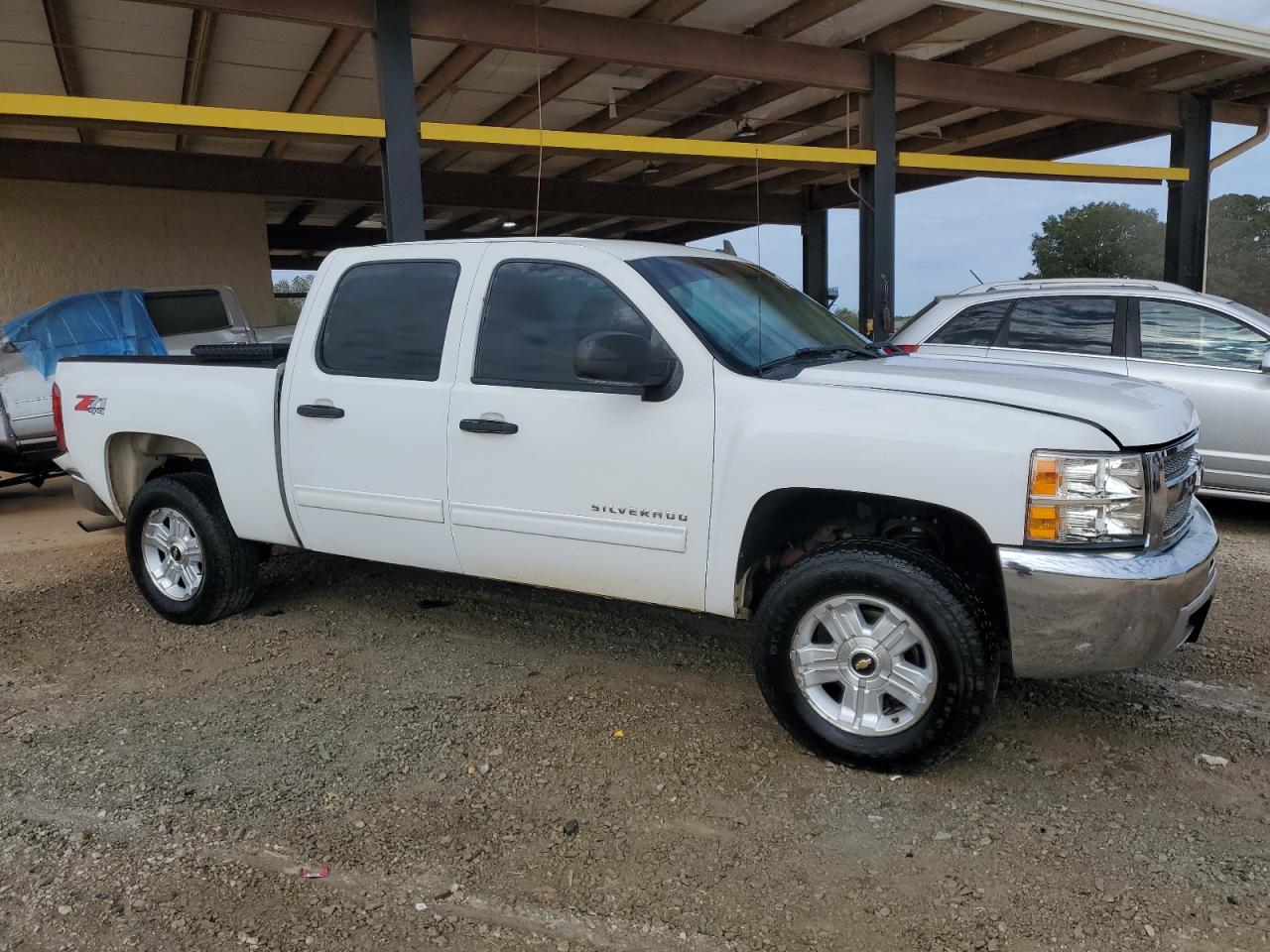 2013 Chevrolet Silverado - Image 4