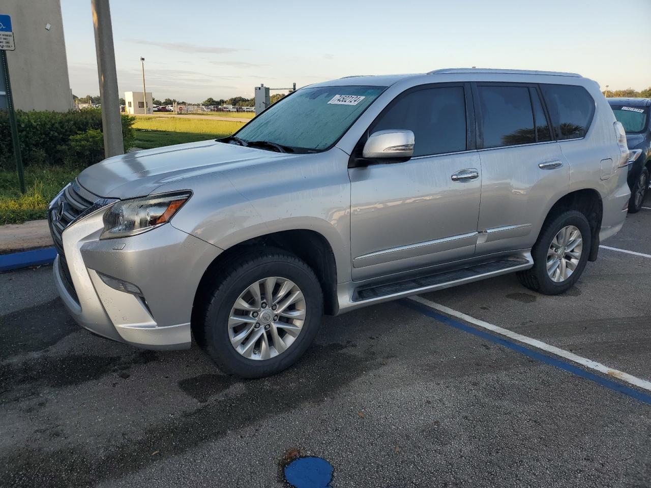 JTJBM7FX1H5174035 2017 LEXUS GX - Image 1