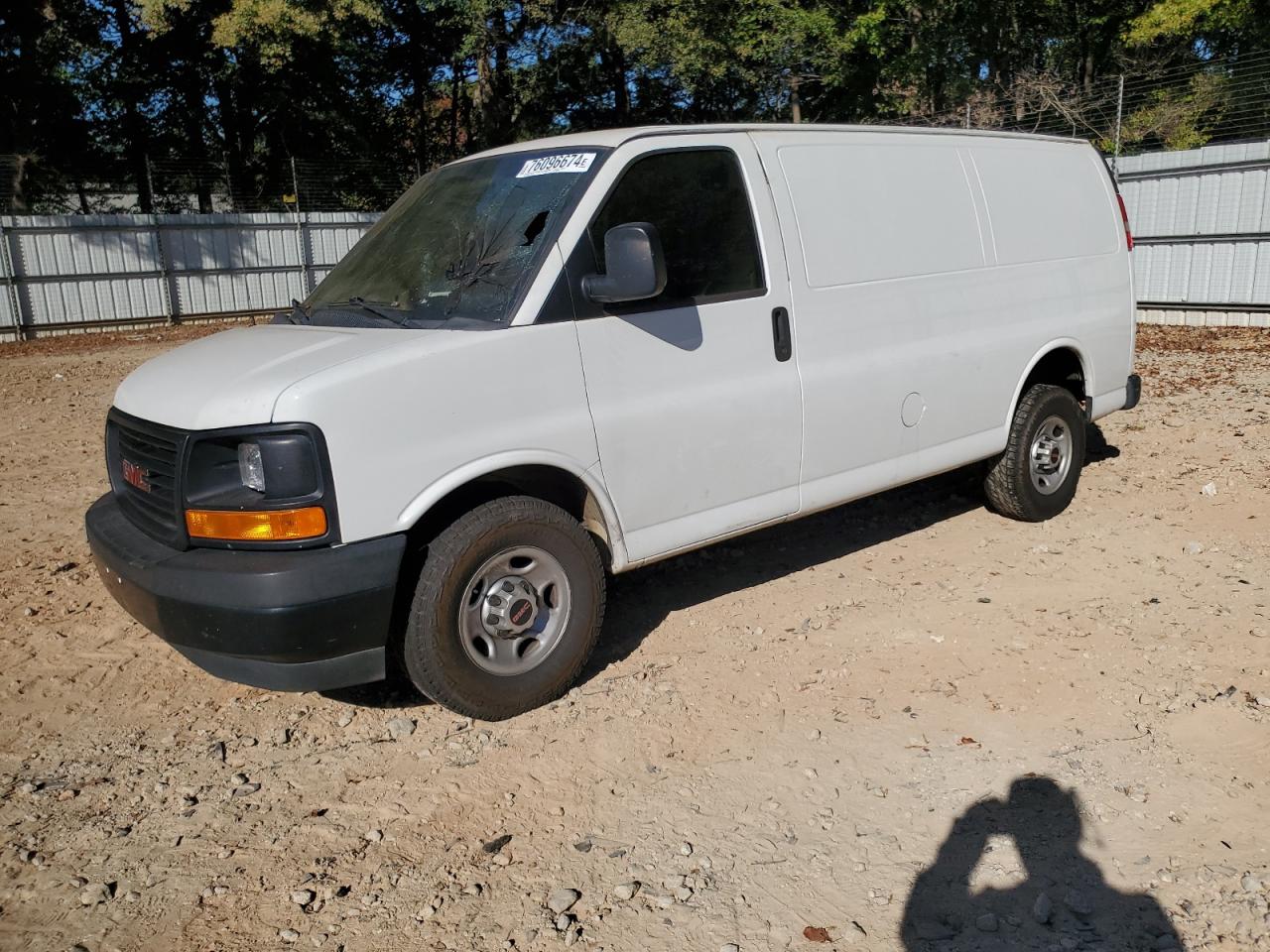2017 GMC Savana - Image 1