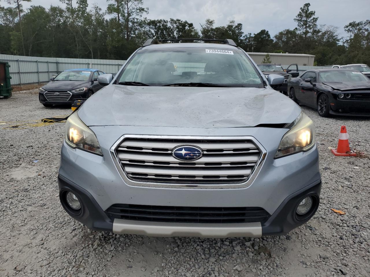 2015 Subaru Outback - Image 5