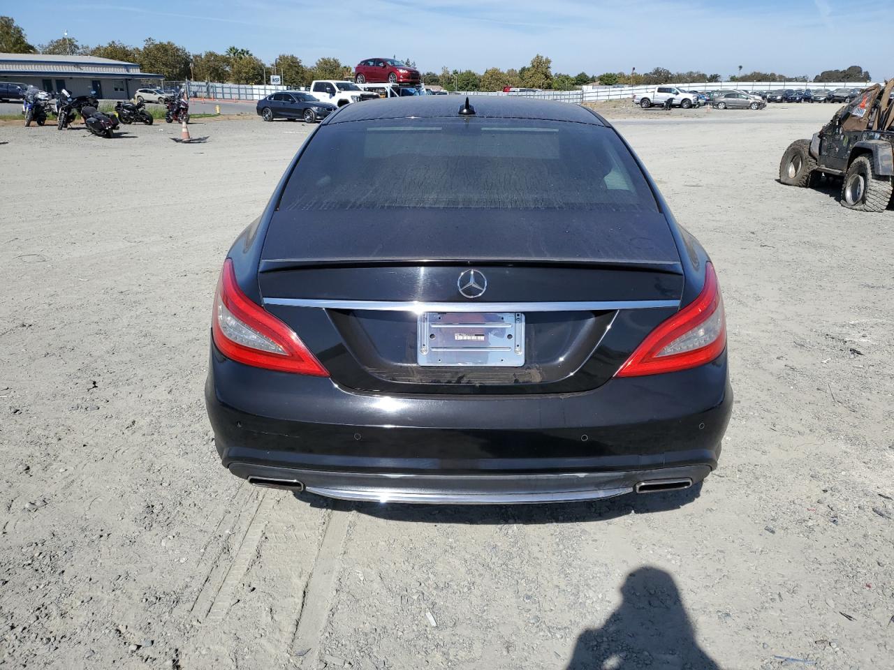 WDDLJ7DB8CA049983 2012 Mercedes-Benz Cls 550