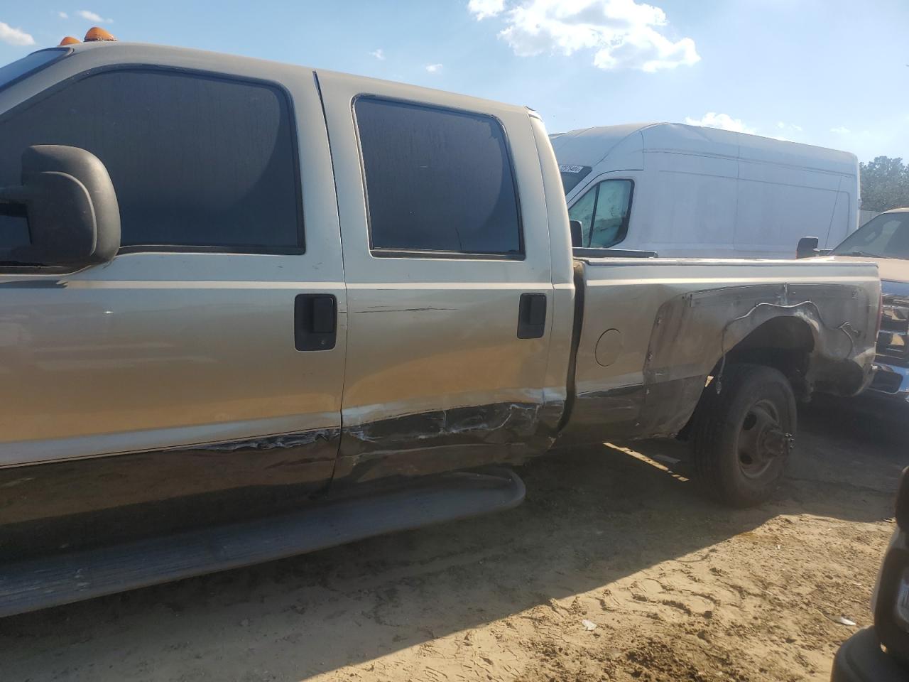 2000 Ford F350 Super Duty VIN: 1FTWW33F8YEB55033 Lot: 75849004