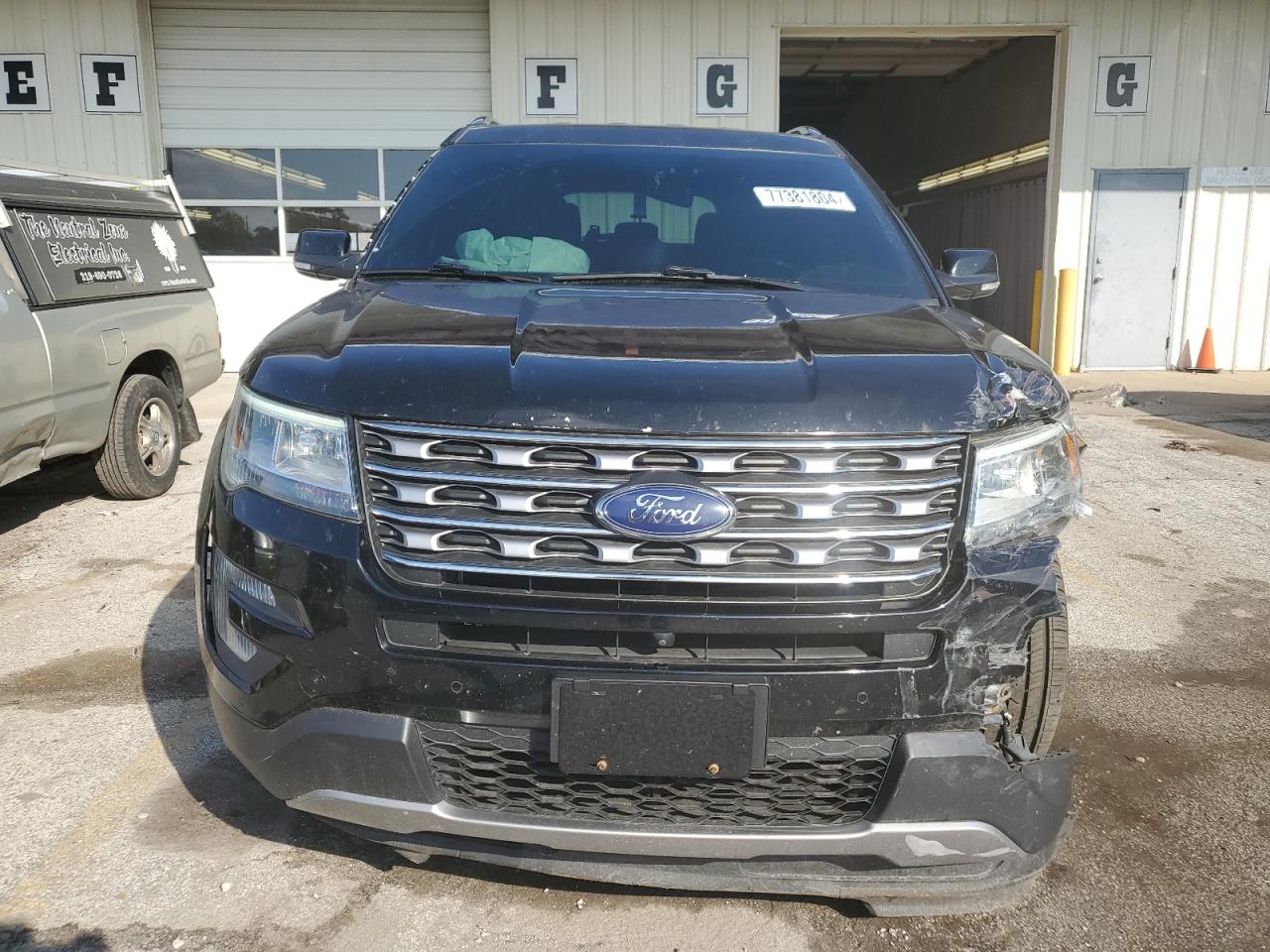 2017 Ford Explorer - Image 5