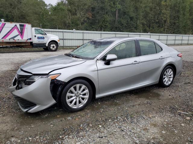  TOYOTA CAMRY 2018 Сріблястий