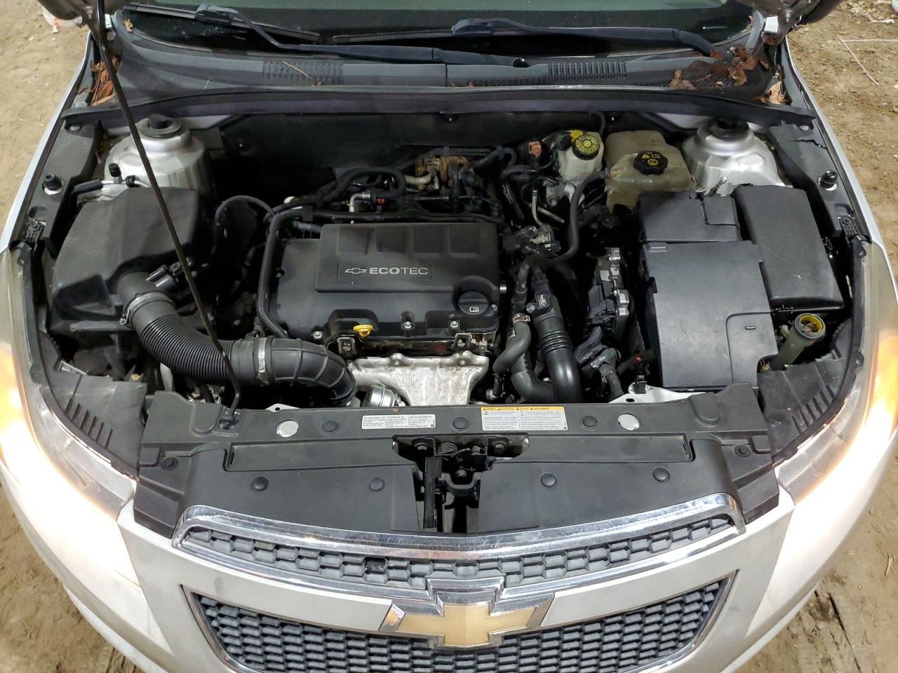2011 Chevrolet Cruze - Image 11