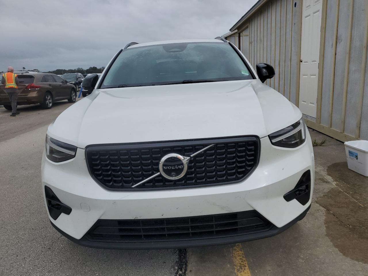 2024 Volvo Xc40 Plus VIN: YV4L12UL5R2202695 Lot: 74897144